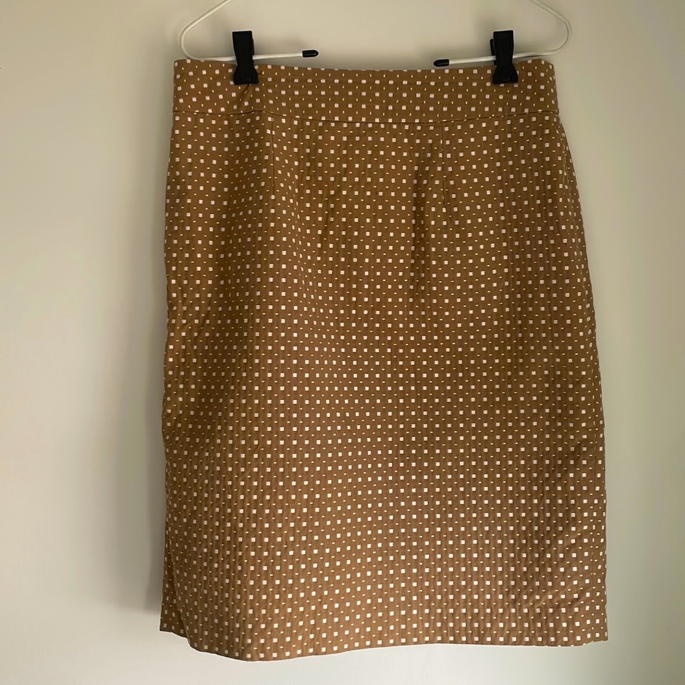Tan/brown and white check embroidered Banana Republic pencil skirt